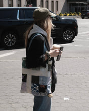 Load image into Gallery viewer, Quilted Tote