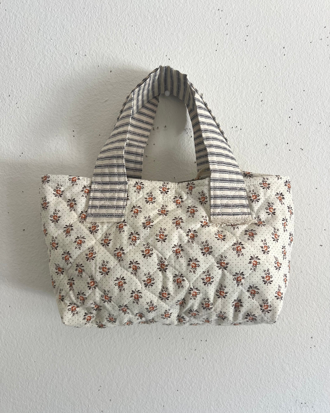Quilted tote ~ mini vintage floral